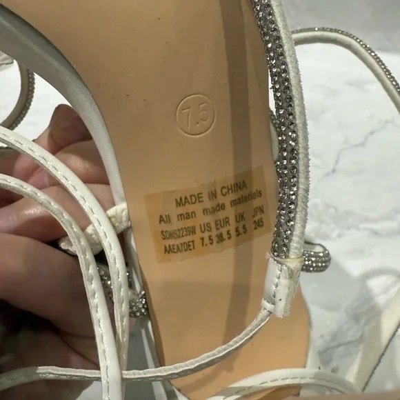 Elegant Silver Strappy Heels - Picture 4 of 7